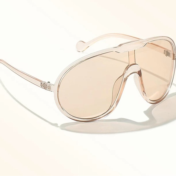 New Trendy Oversized Sunglasses - Picture 6 of 8
